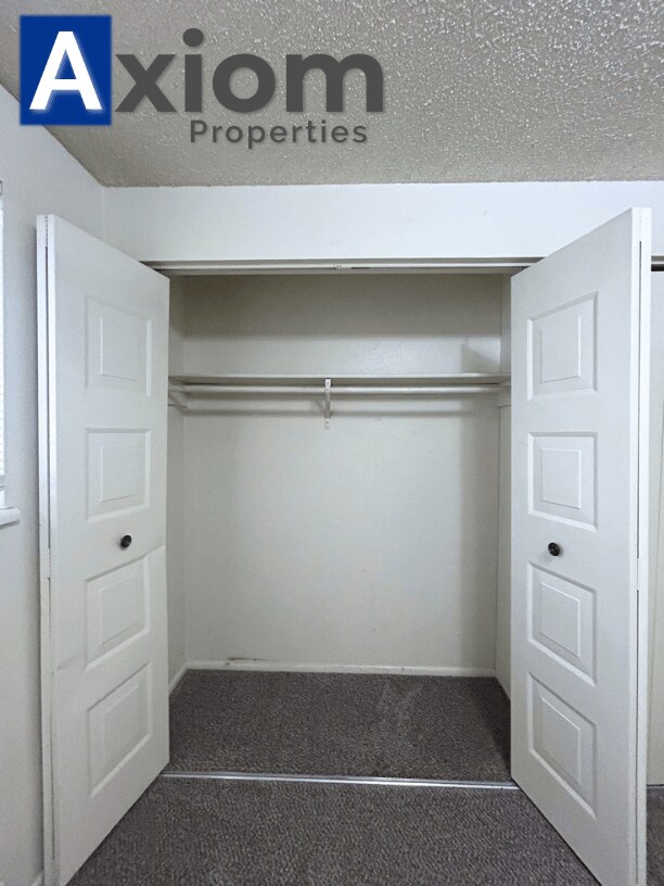 Building Photo - 2128 Marigold St