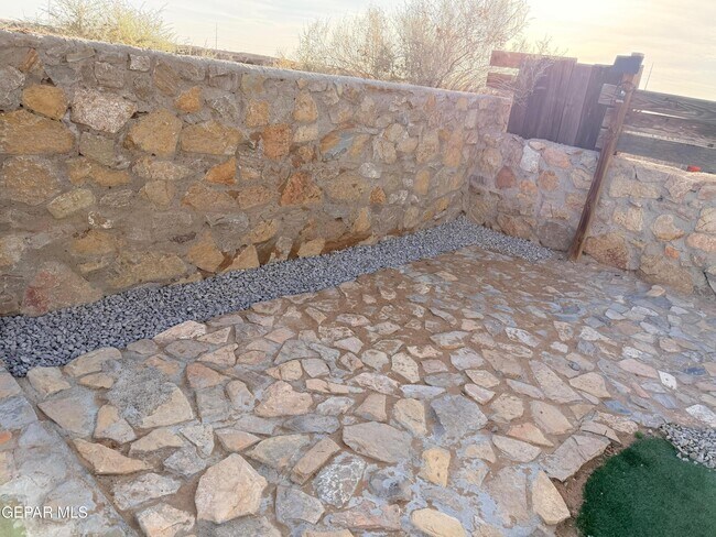 Building Photo - 14202 Peyton Edwards Ave