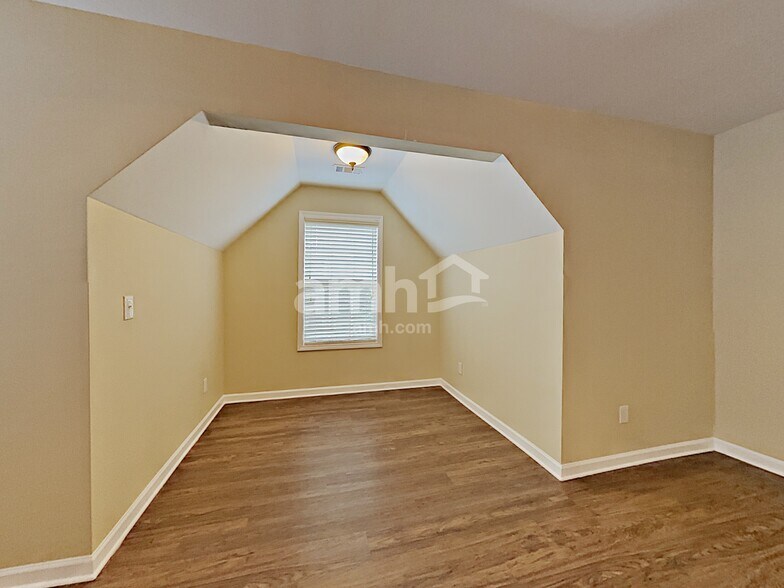 Building Photo - 2651 Freemont St
