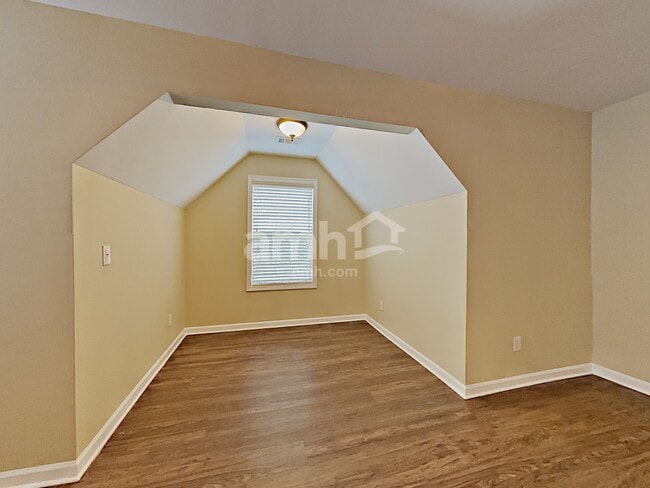 Building Photo - 2651 Freemont St