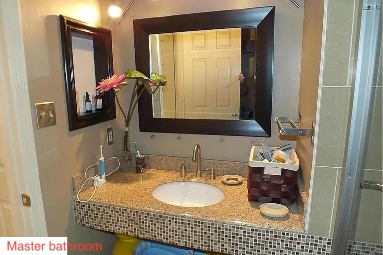 Master Bath - 11809 Rockaway Ln