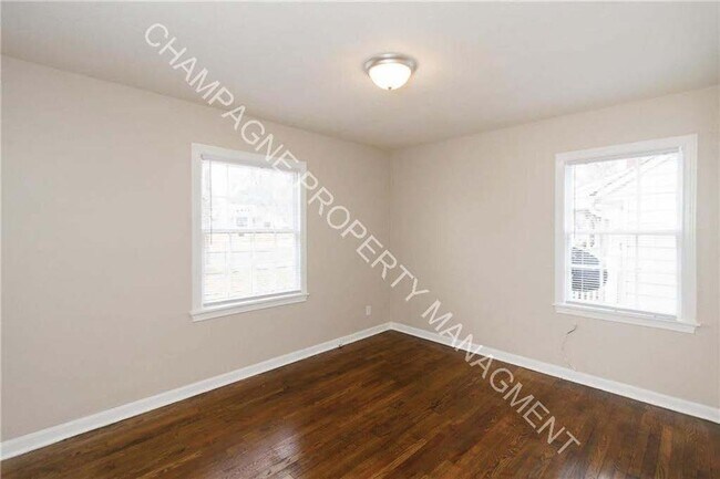 Building Photo - Newly Renovated House off Paseo