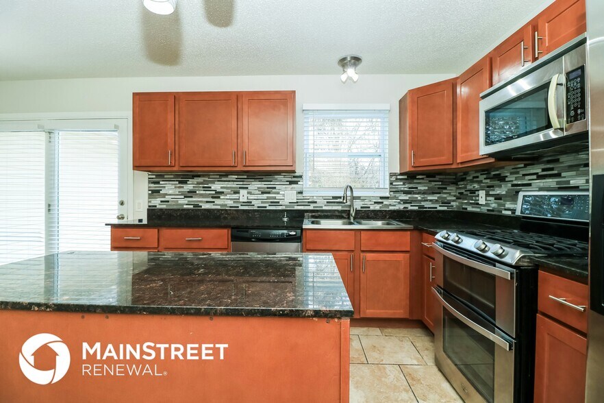 Building Photo - 15533 Ninety-Seventh Ave