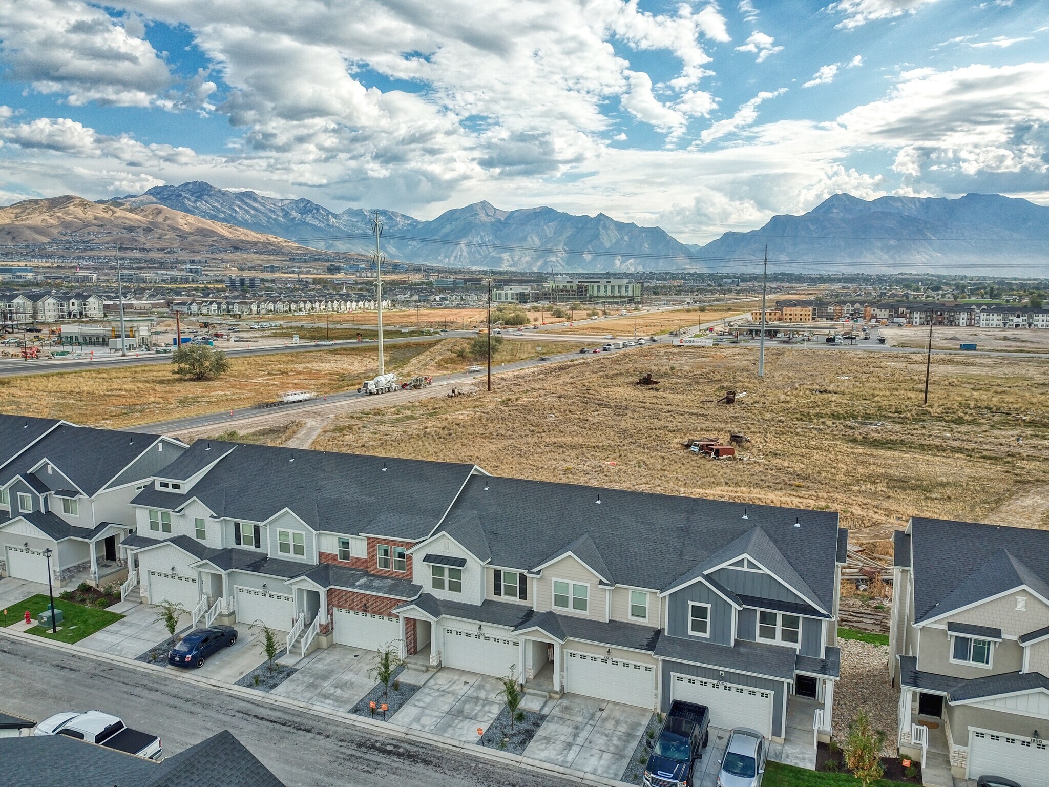 Building Photo - 2020 N 3830 W