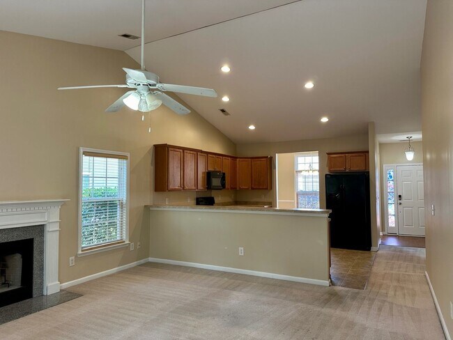 Building Photo - Long Term Rental - Summerville, South Carolina