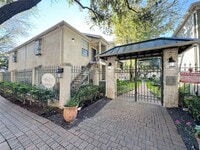 Building Photo - 2700 Revere St