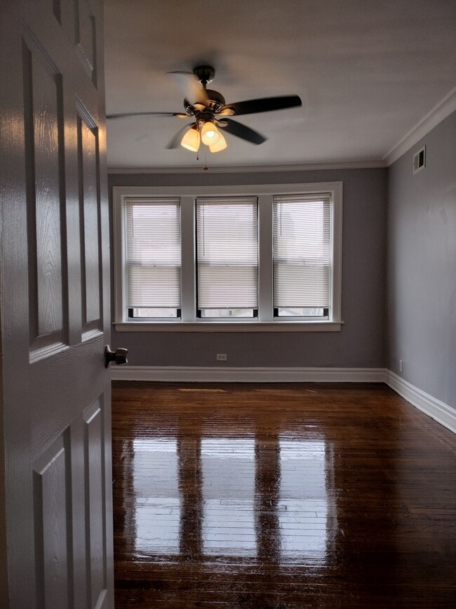 Building Photo - 1741 W 80th St