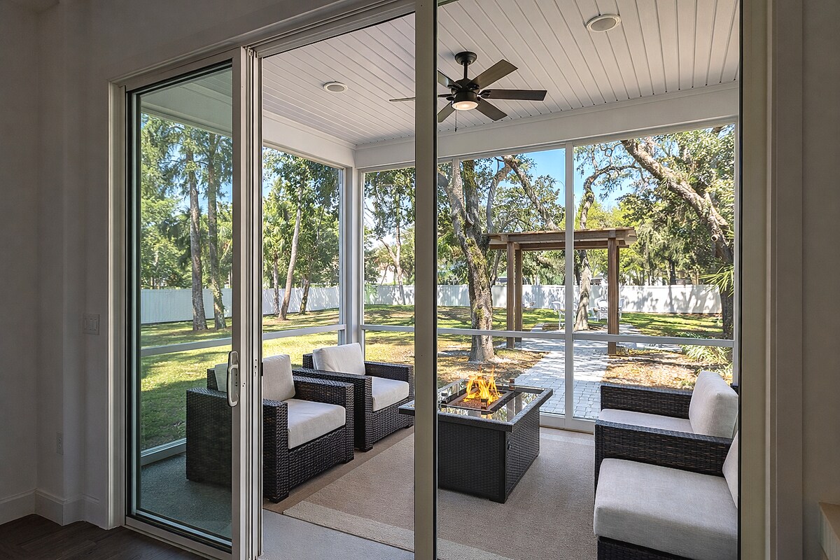 Building Photo - 5631 Heckscher Dr