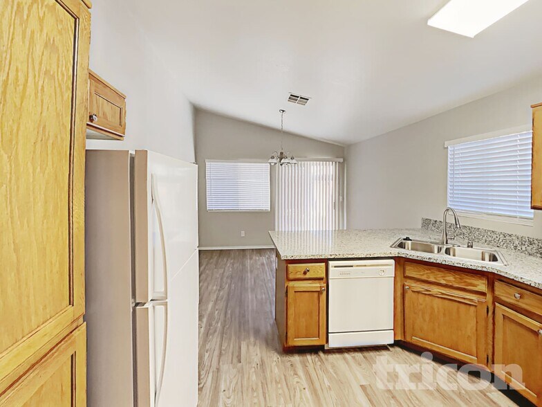 Building Photo - 6421 Gold Canyon Dr