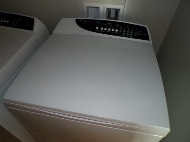 Building Photo - Littleton Village Location - 2 bedroom, 2 ...