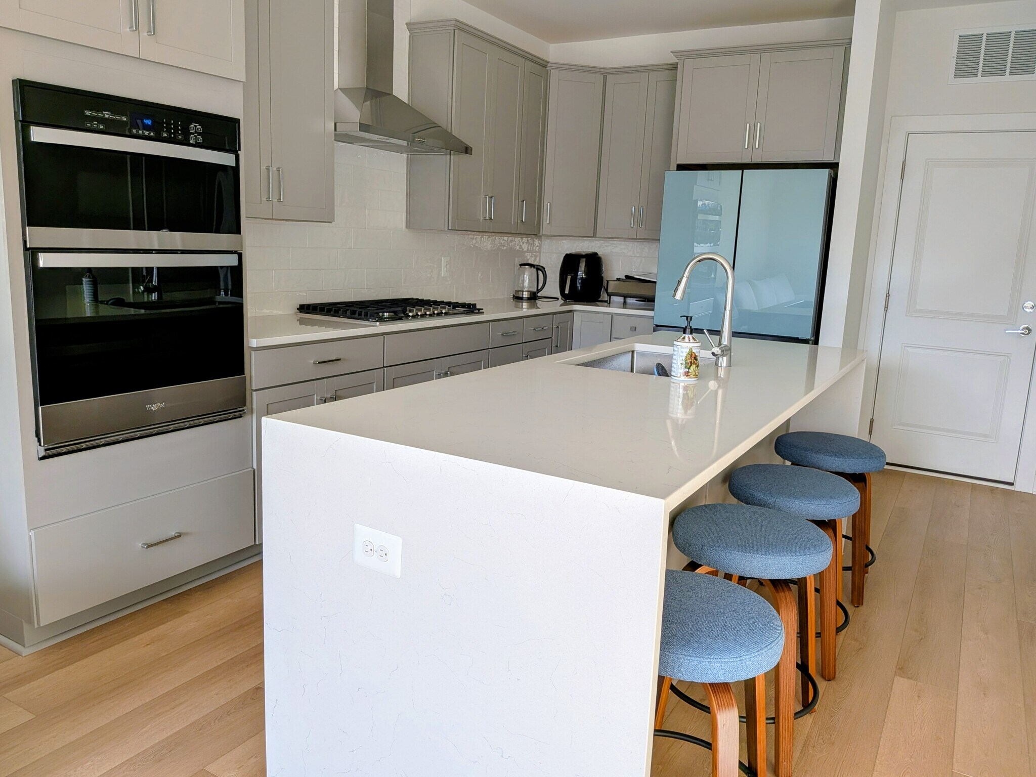 Building Photo - 2005 Henson Norris St