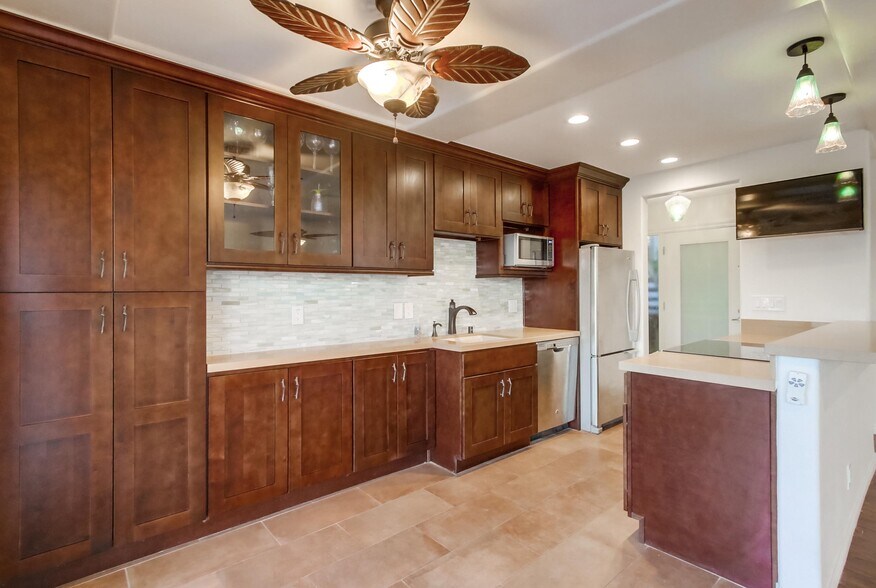 Building Photo - 3997 Crown Point Dr