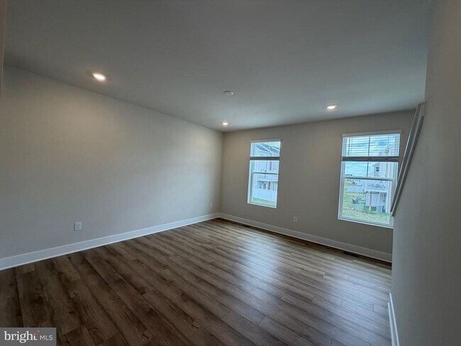 Building Photo - 24852 Wye Ml Ln