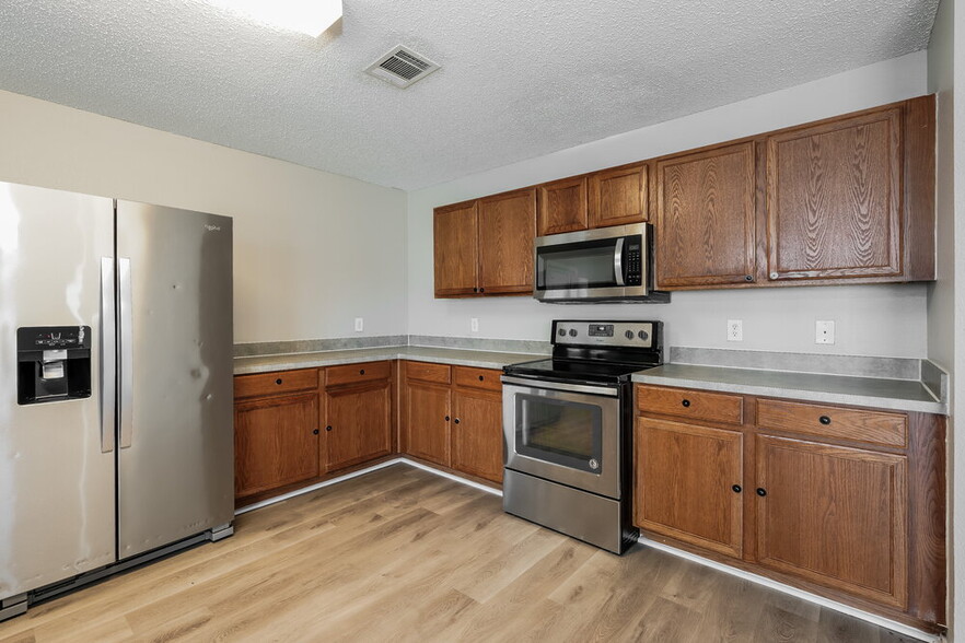 Building Photo - 316 Dakota Ridge Dr