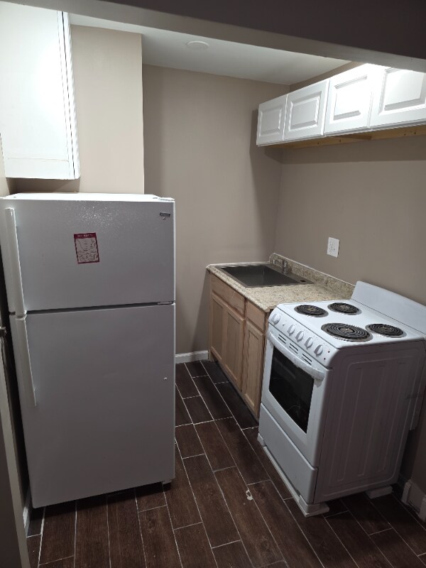 Building Photo - 7010 Cipriano Woods Ct