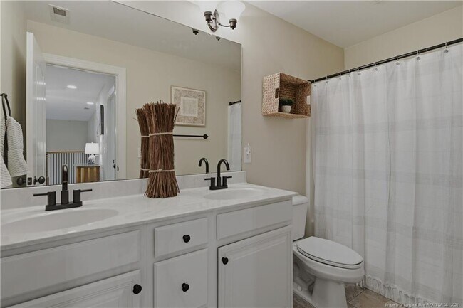 Building Photo - 14 Spring Water Ct