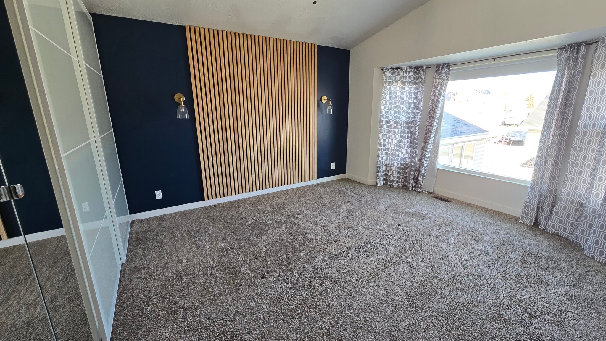 Building Photo - 2504 W Pine Needle Pl