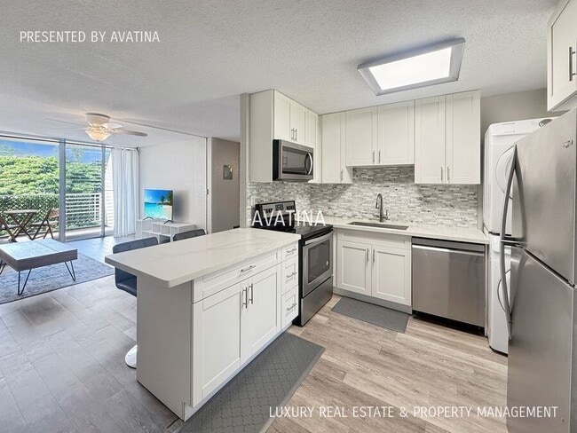 Building Photo - 95-2043 Waikalani Pl-A201