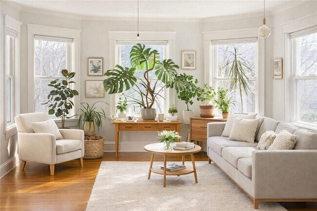 Building Photo - 22 Mayflower St