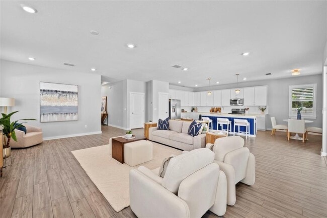 Building Photo - 5834 S MacDill Ave