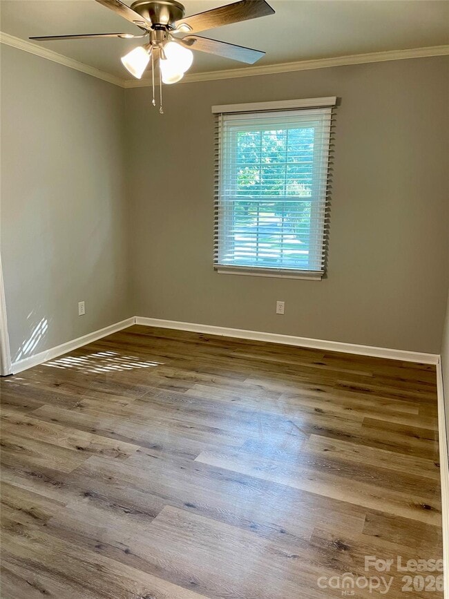 Building Photo - 819 Markwell Dr