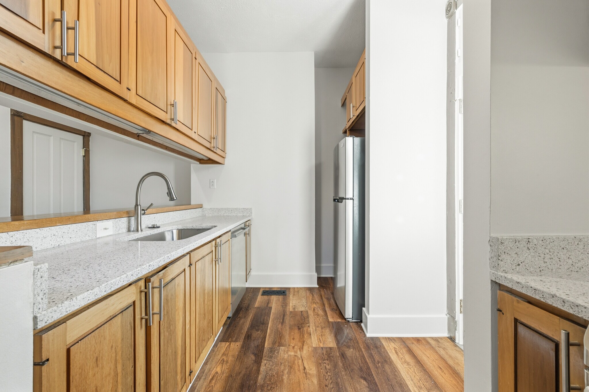 Building Photo - 312 N College Ave