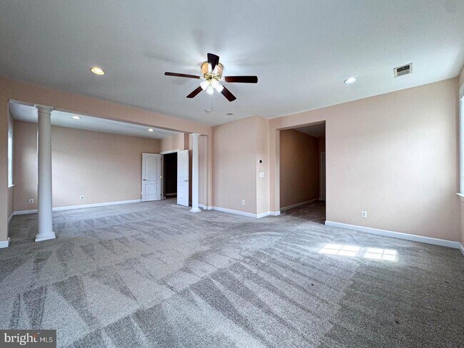 Building Photo - 22827 Oakgrove Rd