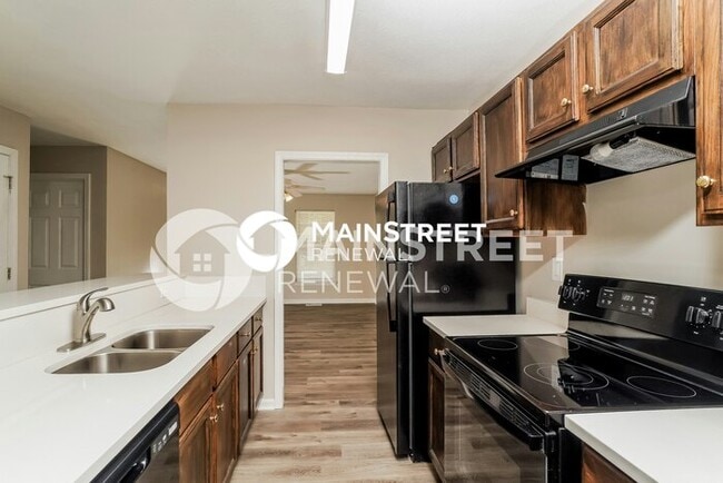 Building Photo - 2 Bedroom Pet-Friendly Home in Louisville,...