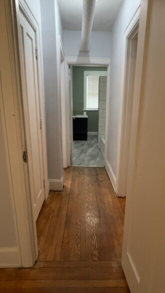 Building Photo - 3896 Reading Rd