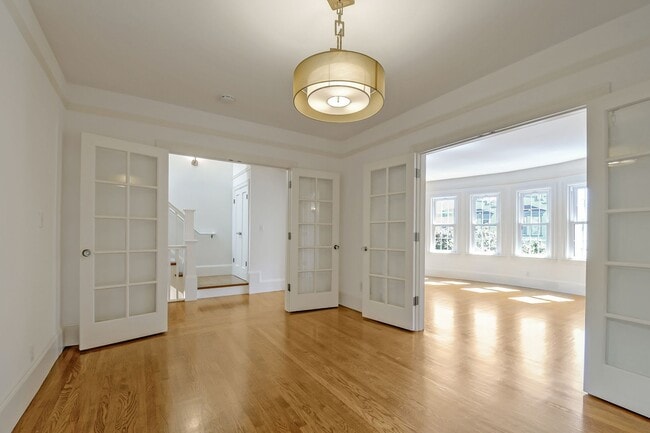 Building Photo - 3217 Gough St