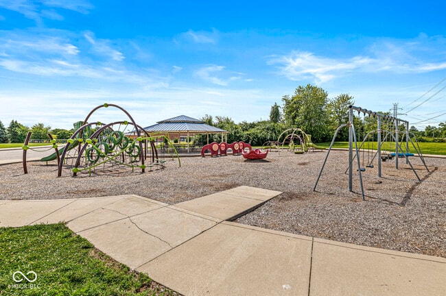 Building Photo - 7928 States Bend Dr