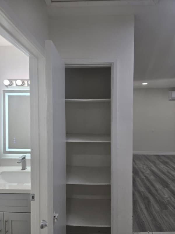 Building Photo - 14906 Lemoli Ave