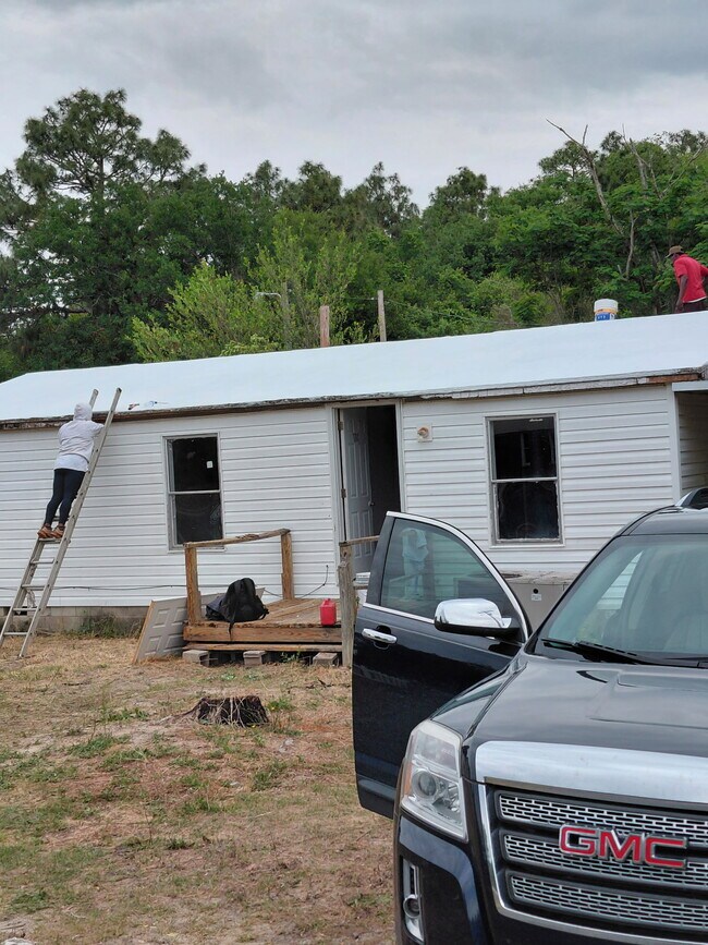 Building Photo - 134 Oakwood Dr