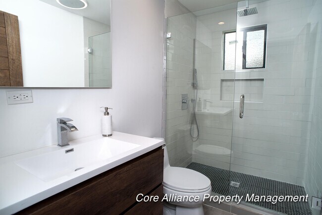 Building Photo - 20422 Schoenborn St