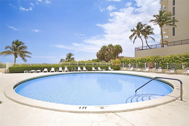 Building Photo - 2800 N Ocean Dr