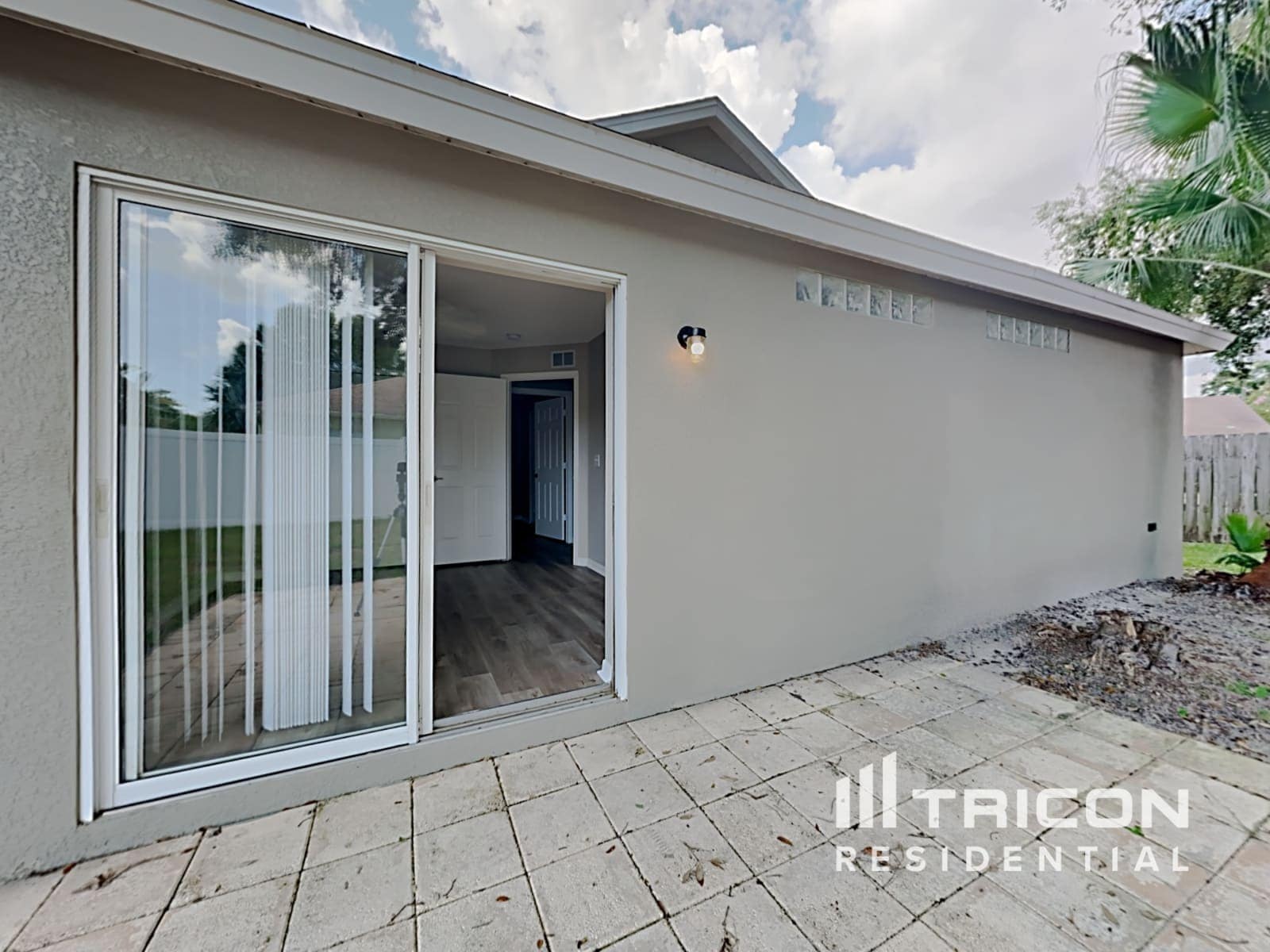 Building Photo - 8704 Persea Ct