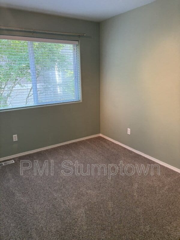 Building Photo - 14184 SW Barrows Rd