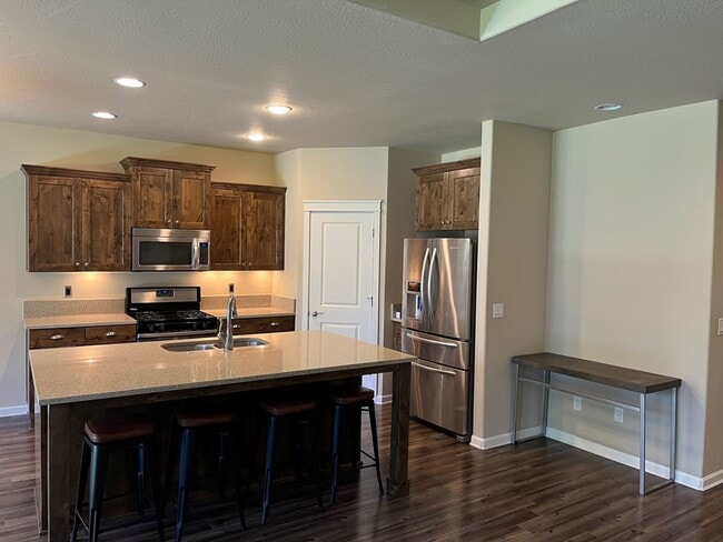 Building Photo - 3622 Birddog Dr
