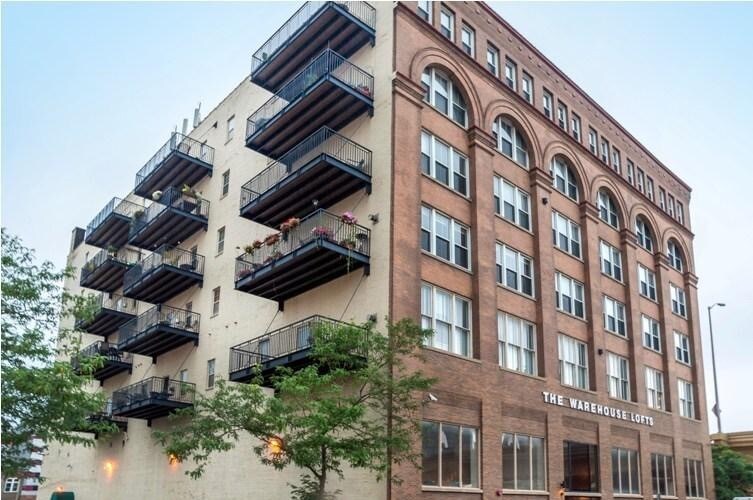 Building Photo - 413 N 2nd St