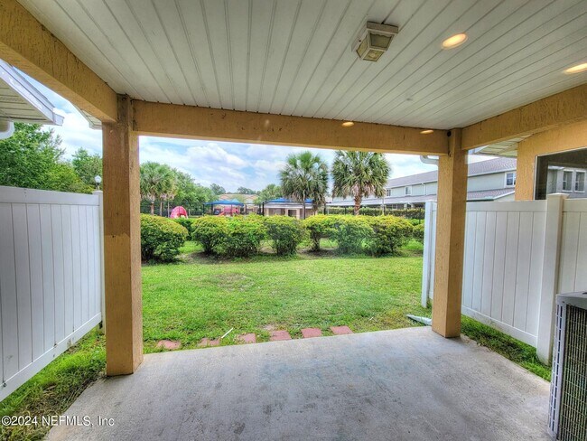 Building Photo - 2311 Red Moon Dr