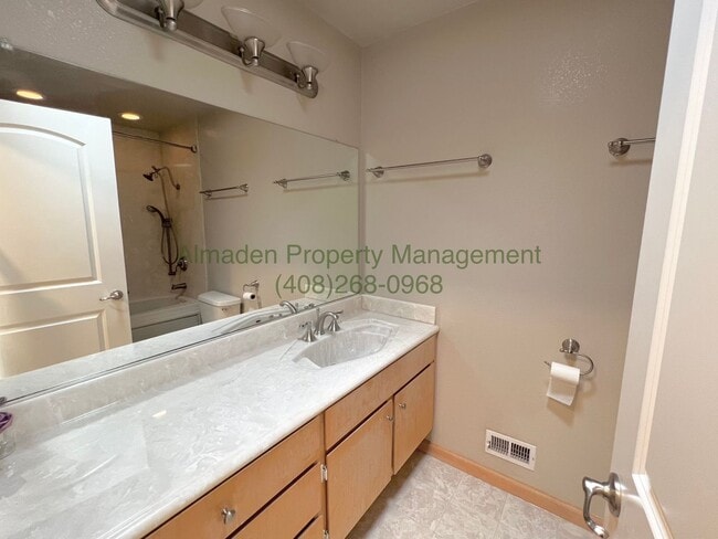 Building Photo - Almaden Valley Home near Los Alamitos Creek Trail! Award Winning Schools & Central A/C!!