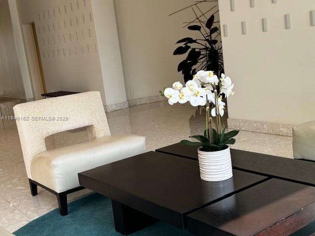 Building Photo - 9100 W Bay Harbor Dr