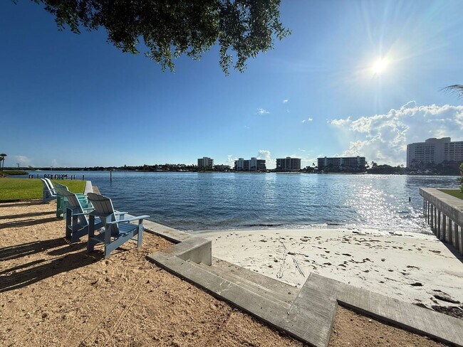 Building Photo - Luxury, furnished seasonal rental, Tequest...