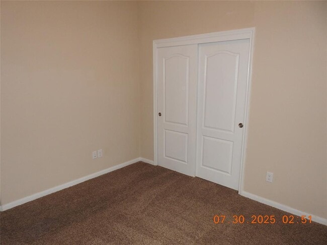 Building Photo - 3667 Raintree Village Dr