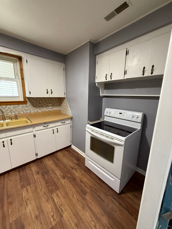 Building Photo - 6503 Vandalia Ave