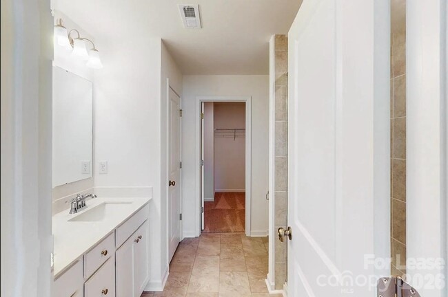 Building Photo - 2752 Yeager Dr NW