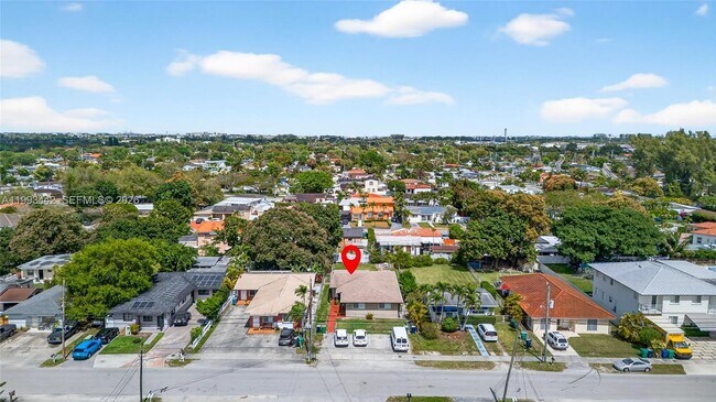 Building Photo - 7261 SW 21st St