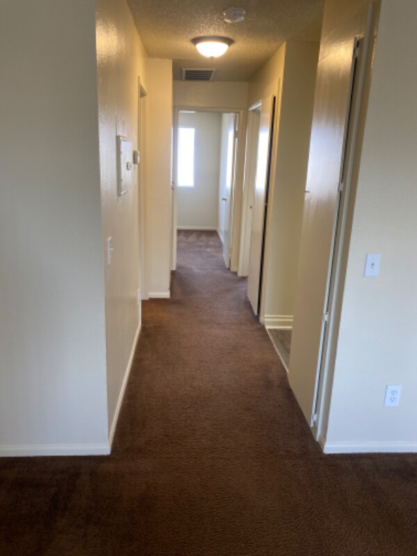 Building Photo - 404 Sierra Vista St