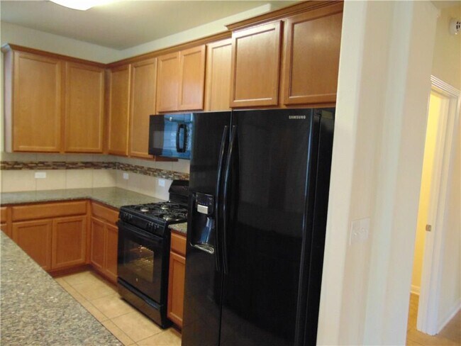 Building Photo - 5208 Hellman