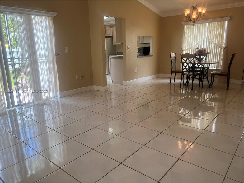 Building Photo - 5827 NW 197th Ter